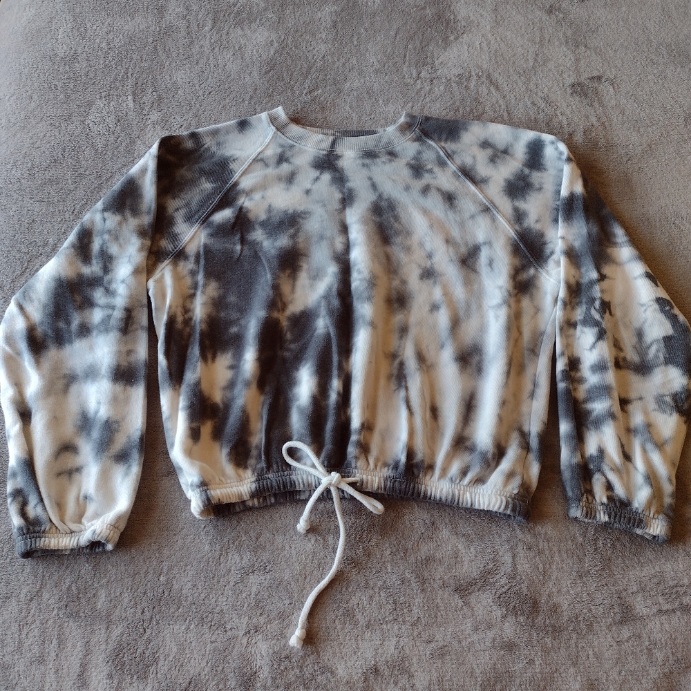 SO loungewear sweatshirt